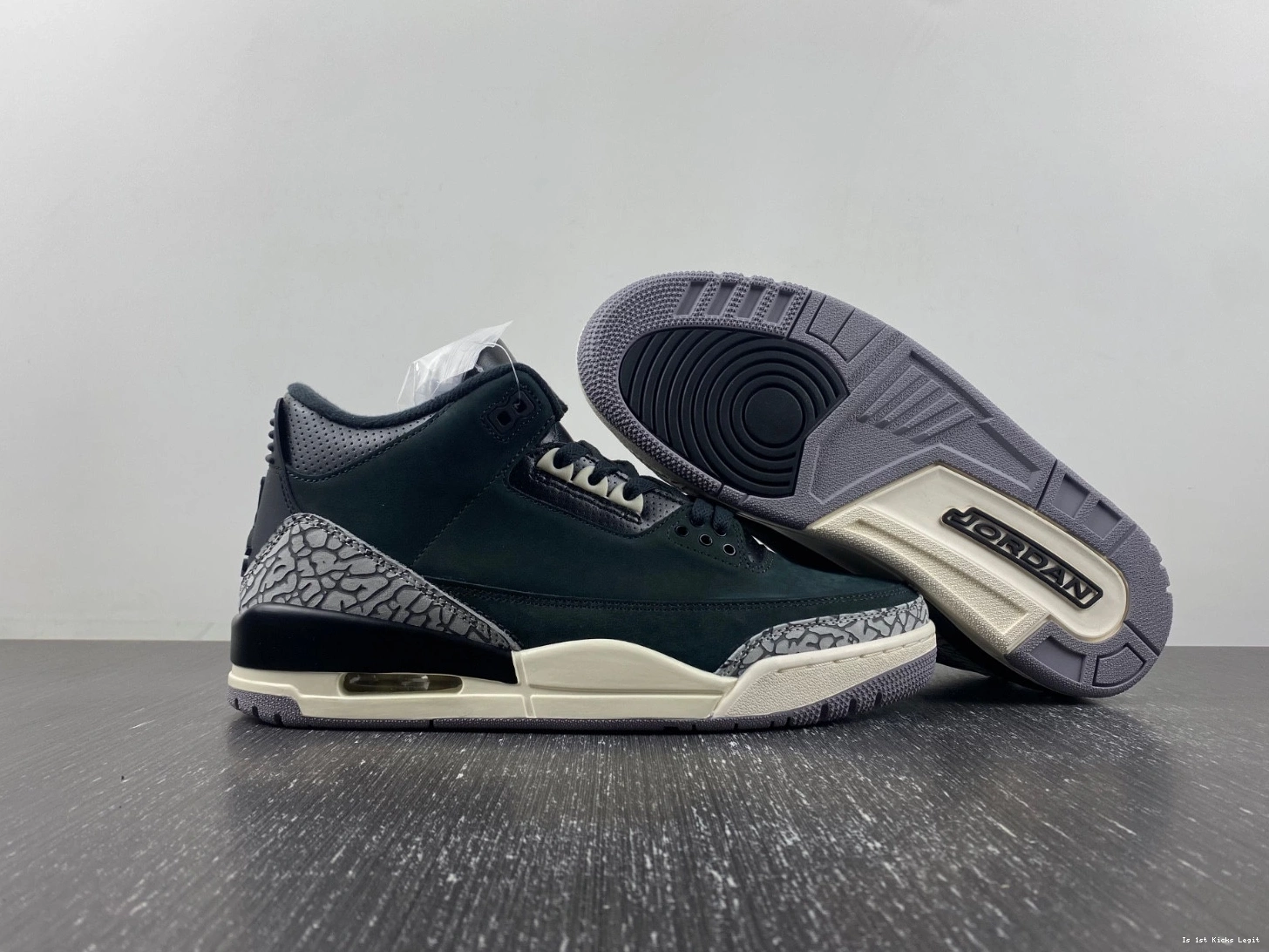 CK9246-001 3 Jordan Womens 